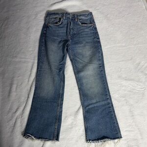 Zara distressed Hem Cropped Jeans Size 2